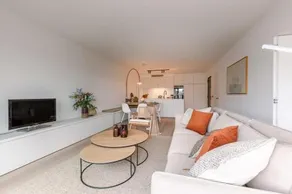 Stunning Sea View Apartment for 4 With Parking - Image 5