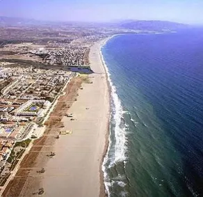 Laguna Beach 2 bedroom apartment with sun terrace sea views Wifi - Image 3