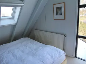 Gorgeous Lakeside Holiday Home in Gaastmeer - Image 3