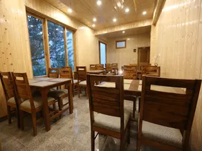 Seven Hills Hotel - Image 3