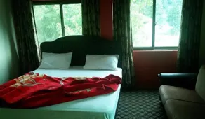 Cloud Way Hotel - Image 2