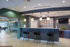 15 Bank Street - BSC-207L - Image 2