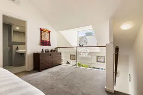 Poolside Apartment Opposite Redfern Park - Image 4