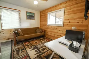 Ski Lift Lodge - Image 2
