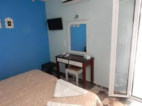 Aphrodite Apartments - Image 5
