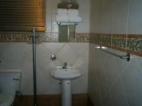 Villa Finesse Guesthouse - Image 4