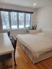 Bright Riverfront 3-Bedroom Condo - Image 5