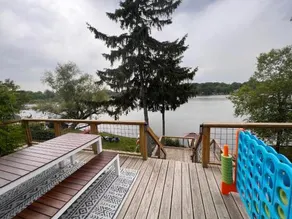 Casa Madre Chic Lakefront Cottage near Ann Arbor - Image 2