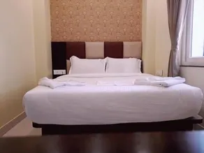 HOTEL CROSSOVER - Image 3