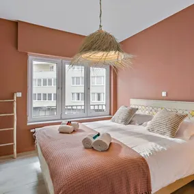 Stylishly refurbished family apartment with stunning sea view - Image 4