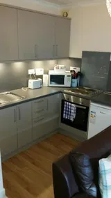4b Wentworth Street Apartment - Image 5