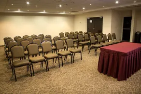 HOLIDAY INN EXPRESS - Image 5