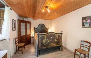 Holiday Home In Fabbriche Di Vallico - Image 2