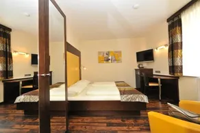Hotel Goldener Brunnen - Image 5