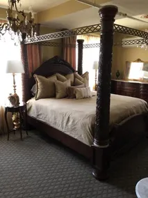 Rader Manor - Image 4