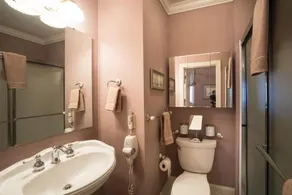 Lions Gate B&B - Image 2