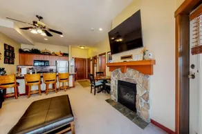 Eagle Springs East 107: Lady Fern Suite - Image 2
