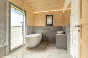 Luxurious Suite Near Hauser Kaibling With Jacuzzi - Image 2