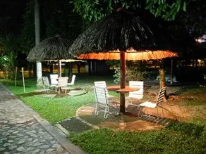 Los Caballos - Image 1