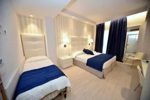 Hotel Fedora - Image 5