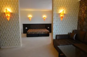 Chateau-Hotel Trendafiloff - Image 2