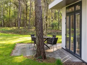 Comfortable holiday home with a garden - Image 4