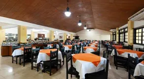 Flamboyant Hotel & Convention - Image 2