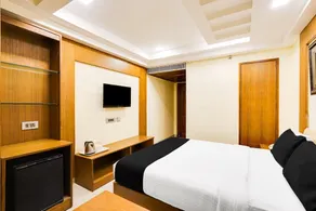 Luxury Urban Stays Near Chennai Airport - Image 3