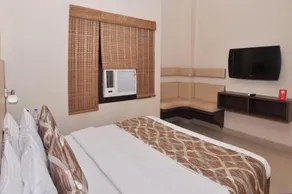 Sivamurugan Hotels - Image 3