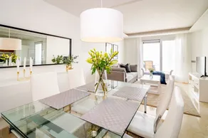 LAB-Modern Penthouse San Pedro Center - Image 3