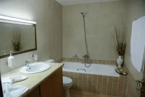 Spotless Apt In The Heart Of Sisi - Image 3