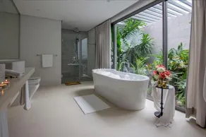 AquaBlu Villa - Image 2