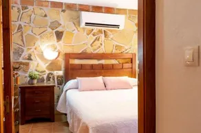 Chalet Avenida Justo Montanez - Image 3