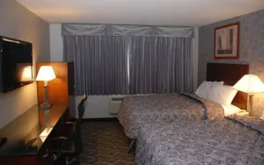 Sumner Hotel - Image 3