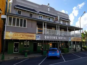 Queens Hotel Innisfail - Image 4