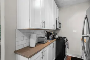 Stunning 1-Bedroom Apt in Chicago - Image 3