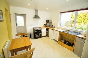 Accessible Bungalow - 4 Beds 2 Baths -dog Friendly - Image 4
