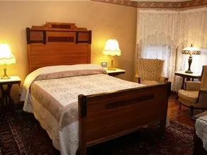 The Albert Stevens Inn - Image 4