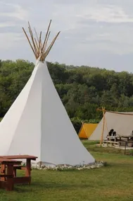 Les Tipis De Bayot - Image 2