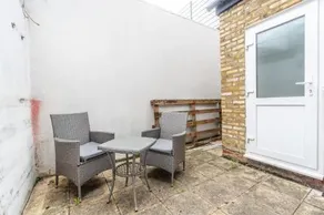 Lovely 2 Bedroom in Lower Clapton - Image 2