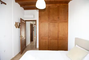 Elegance 2 Bedroom Escape in Psarou - Image 2