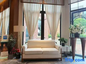 Longhu Inn - Image 2