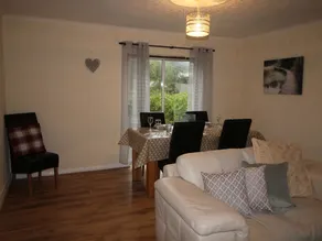 Heol Booker House By Cardiff Holiday Homes - Image 3