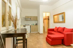 Leon Apartment Hotel - Image 2