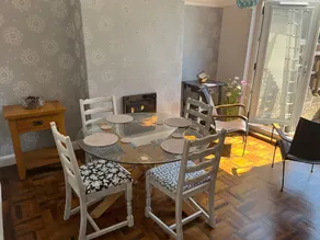Cardiff - Sleeps 7 - Parking - Hot Tub - Garden - Image 5