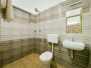 Cozy Home Stay in Edapally Kochi - Image 4