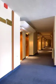 Grand Hotel Kazanluk - Image 2