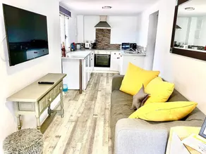 Lovely 2 Bed Apartment in Alcalali - Image 3