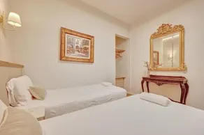 Heart of Pamplona Palace - Image 3
