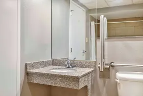 HOWARD JOHNSON BETHEL - Image 5
